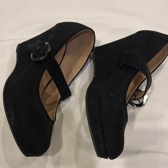 Split Black Women's Shoes - Picture 2 of 5